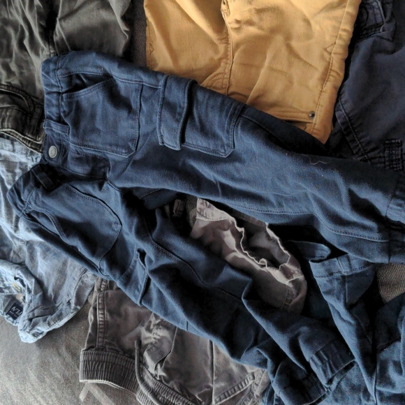 Boys 3T Lot - Six Shorts/One Pants - Picture 7 of 7